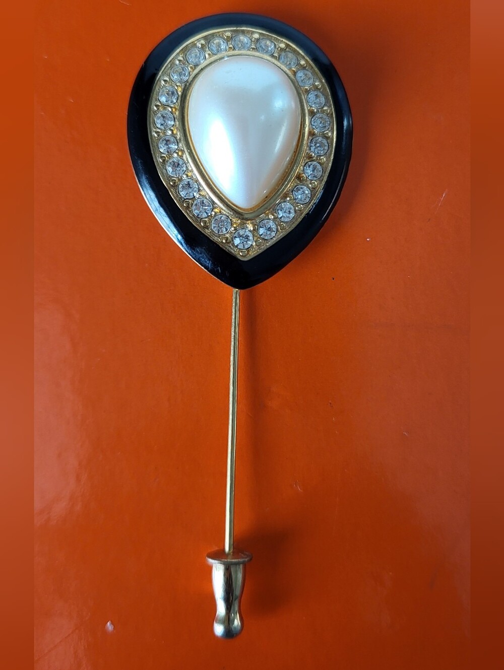 VTG Monet Black & Pearl Teardrop Stick Pin